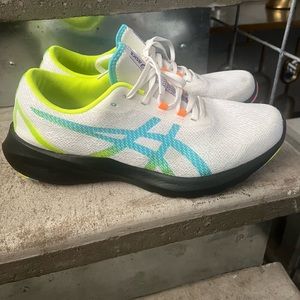 Mens  ASICS Running Shoes- size 11.5